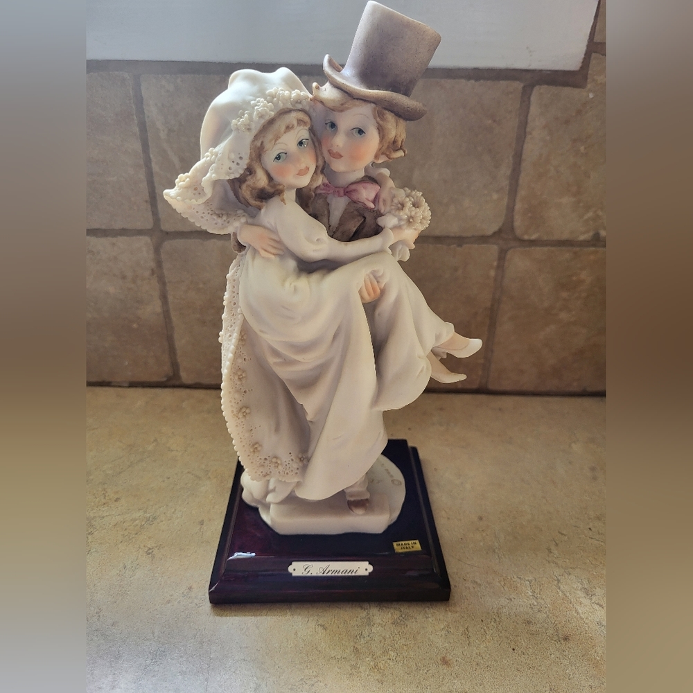 Giuseppe Armani "Just Married" Ceramic Decor Figurine 1986 Florence Couple‎